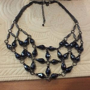 Metallic black fashion necklace